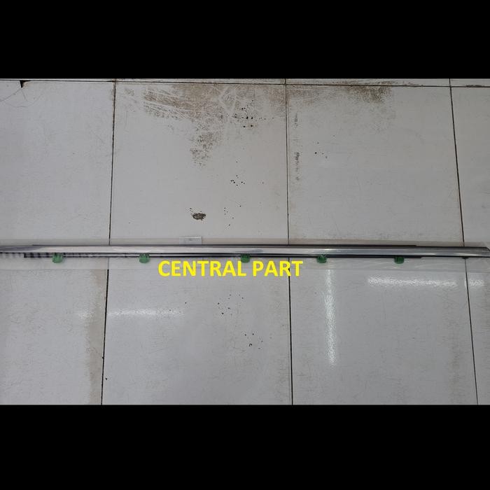 Pelipit Karet Kaca List Kaca Luar Crv Gen4 2012 2013 2014 2015 2016