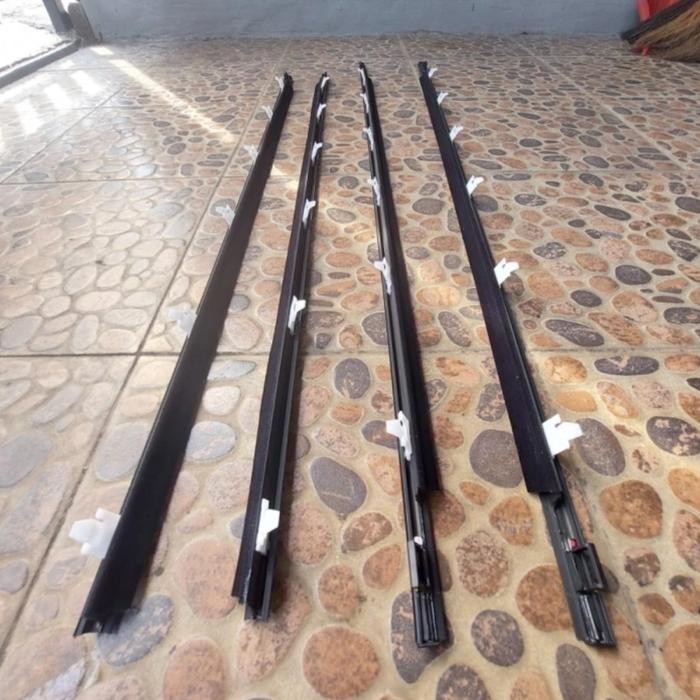 Pelipit Kaca Karet Plipit Kaca Avanza Xenia All New 2012-2018 Original