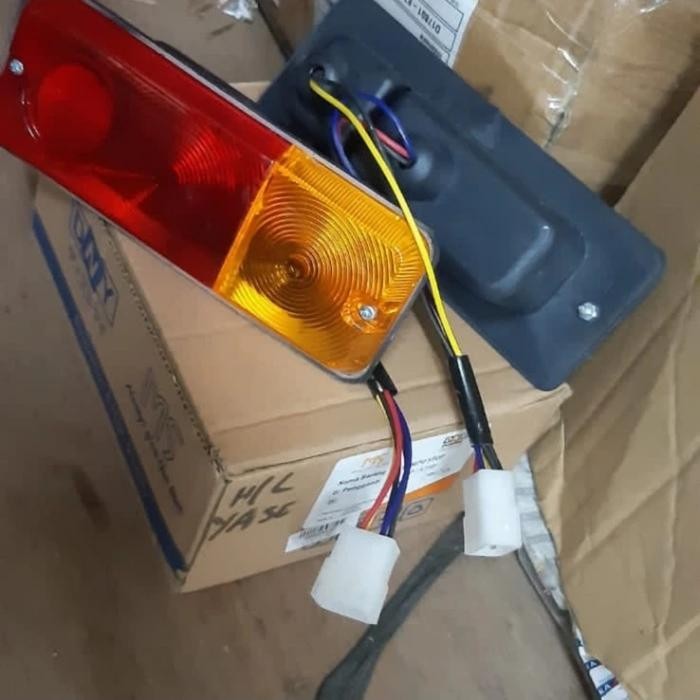 Lampu Belakang Taft Hiline Lampu Rem Lampu Stop Taft Hiline Pick Up