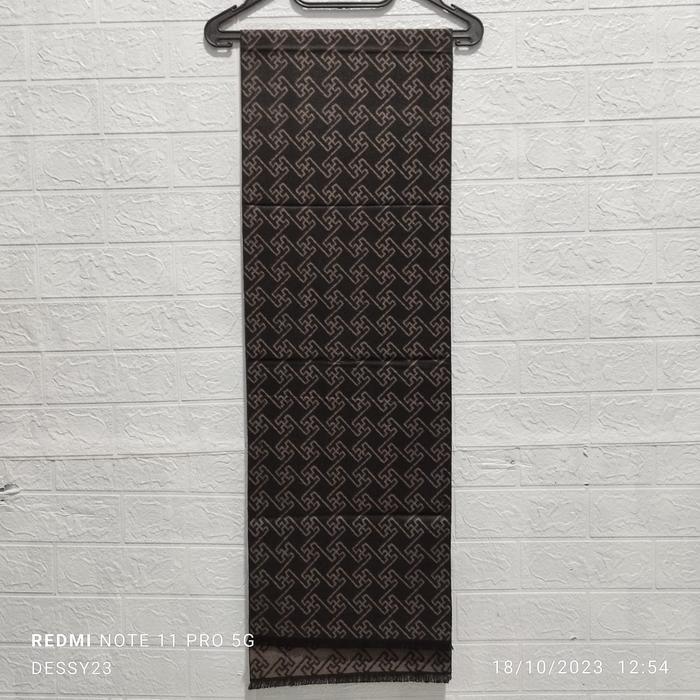 syal scraf leher pria wanita cocok buat musim dingin syal import *