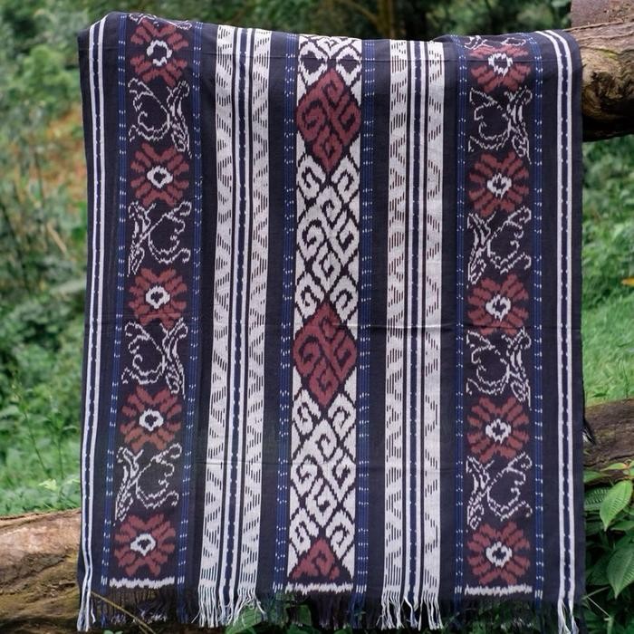 

KAIN TENUN BLANGKET TENUN TROSO KAIN TENUN JEPARA MOTIF ETNIK BAHAN BAJU TENUN HALUSAN ETNIK KODE