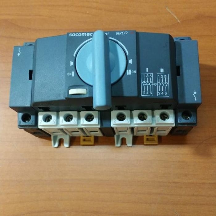 Change Over Switch 4P 40A Socomec