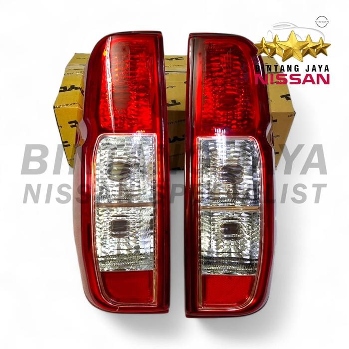 Lampu Stop Nissan Navara Frontier D40 Stoplamp Belakang Tyc