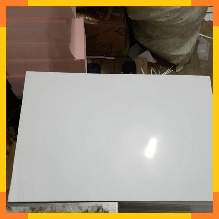 

Kertas Art Karton 310gr / Kartu Tik 310gr ukuran 65x100 cm