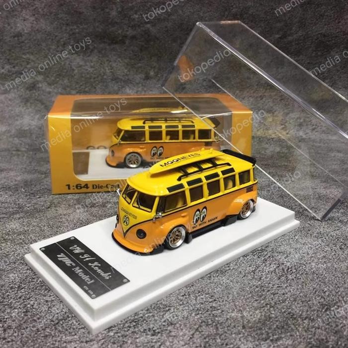 Diecast 1:64 TPC Volkswagen T1 With Surfboard Mooneyes