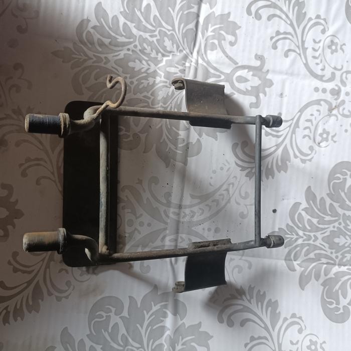 Breket Lampu Tiger Lama Copotan