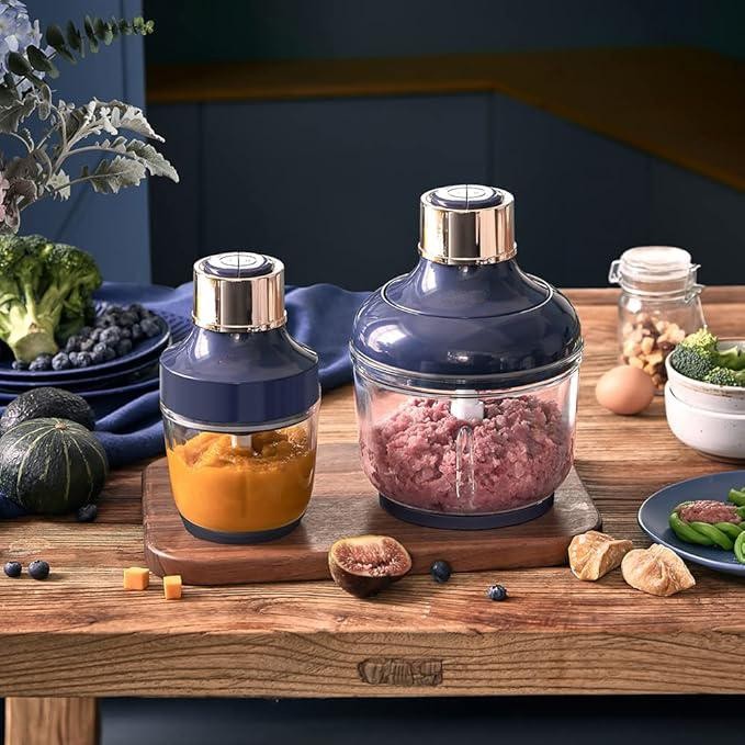 

CHOPPER KACA 2.5 L + 0,6 L DENGAN 4 PISAU BAJA TAHAN KARAT 2 TINGKAT KECEPATAN TINGGI