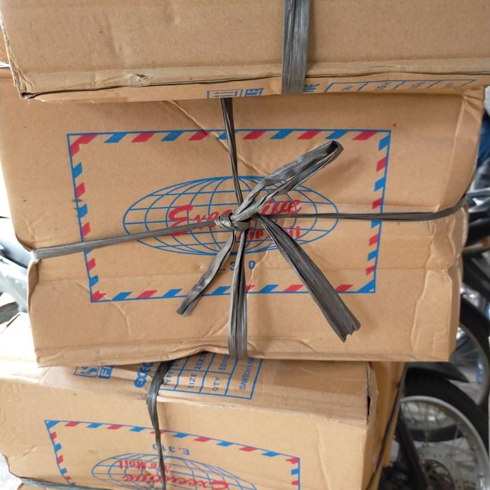 

5WUM Amplop Coklat Tali 310 Airmail Kicky (50Pcs)