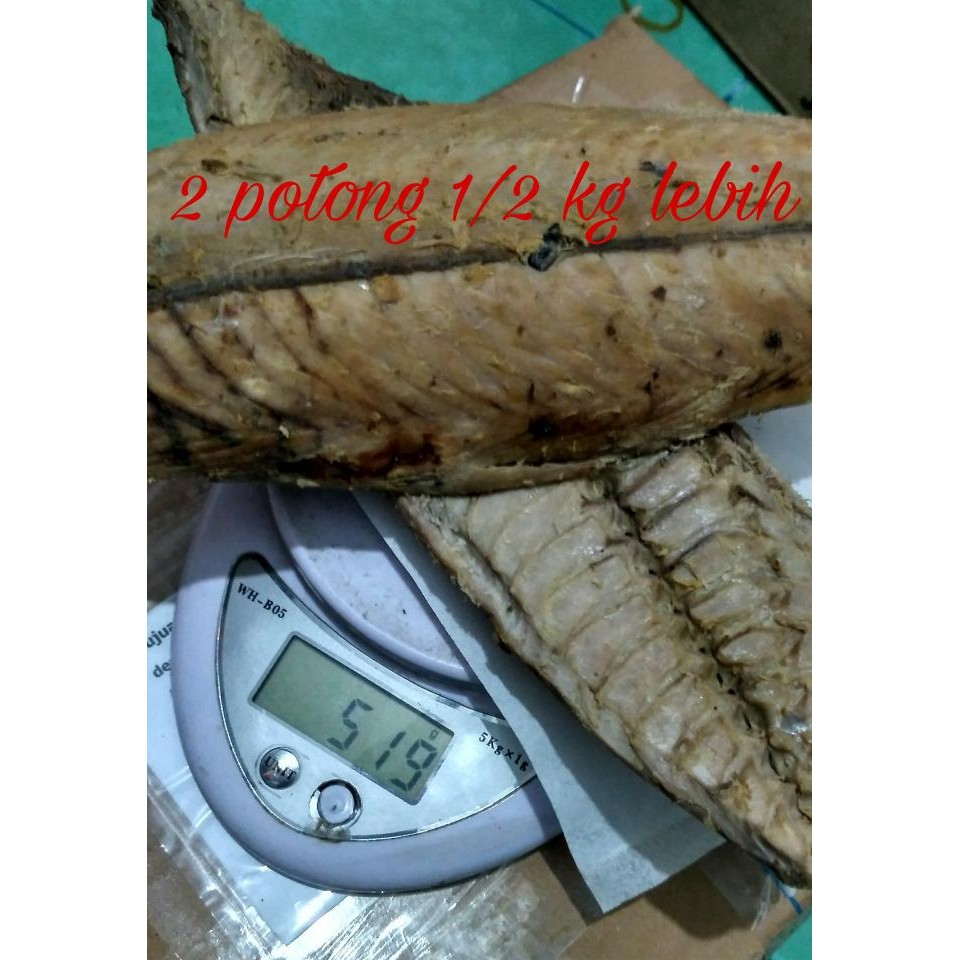 

READY IKAN PINDANG TONGKOL CUE SEBELAH - IKAN ASAP TRADISIONAL SEGAR