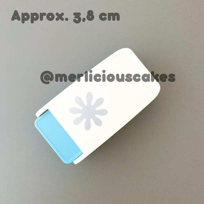 

Daisy Wafer Paper Puncher Pembolong Kertas