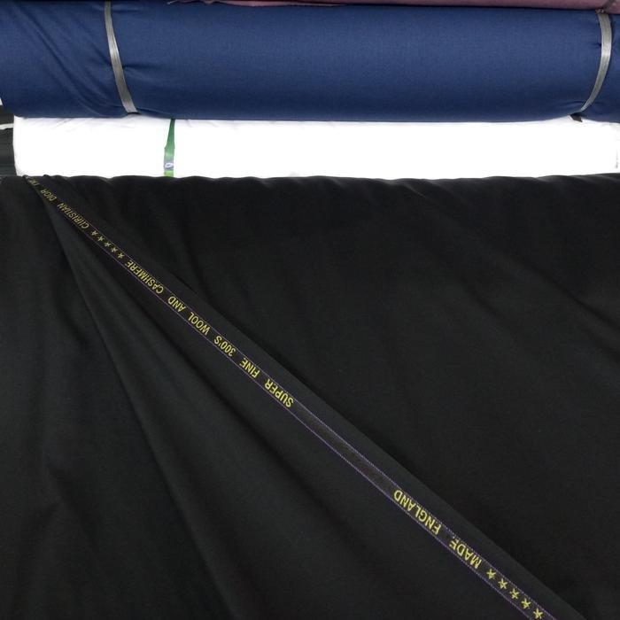 

Kain Bahan Wool Untuk Celana Dan Jas Hijau Army Import Italy