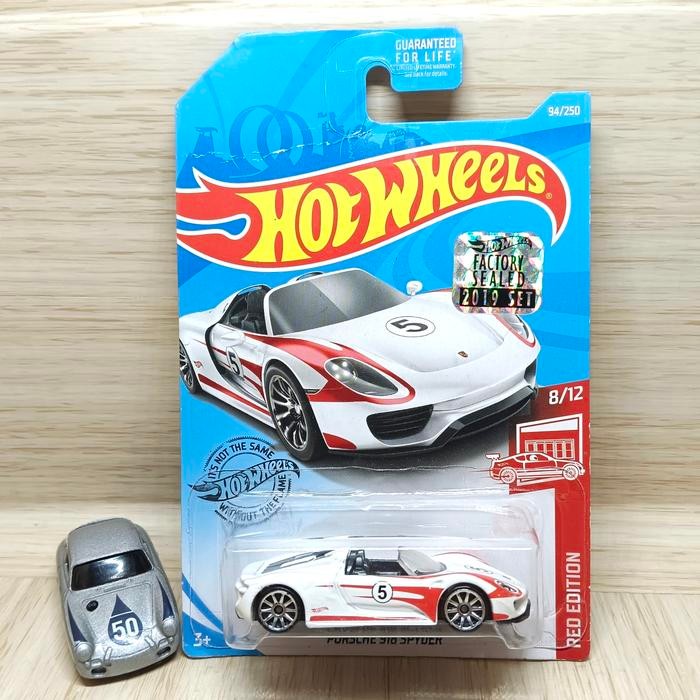 Hot Wheels Porsche 918 Spyder Red Edition