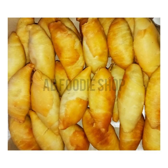 

gorengan molen pisang 50pcs matang fresh - snack siap santap stok terbatas
