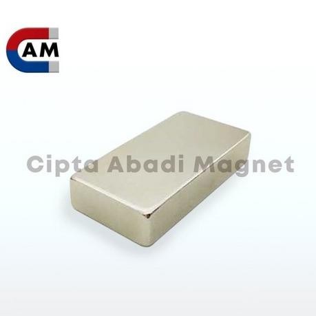 

Magnet Neodymium Persegi 50x25x10mm