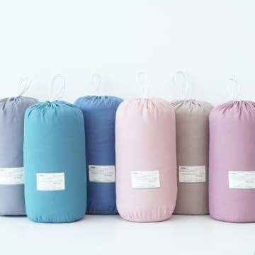 BEDCOVER / SELIMUT / BEDCOVER MICROFIBER INFORMA - MERAH MUDA KODE 913