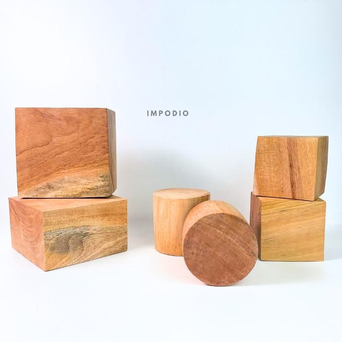 Podium kayu mahoni - kubus balok properti foto produk IMPODIO