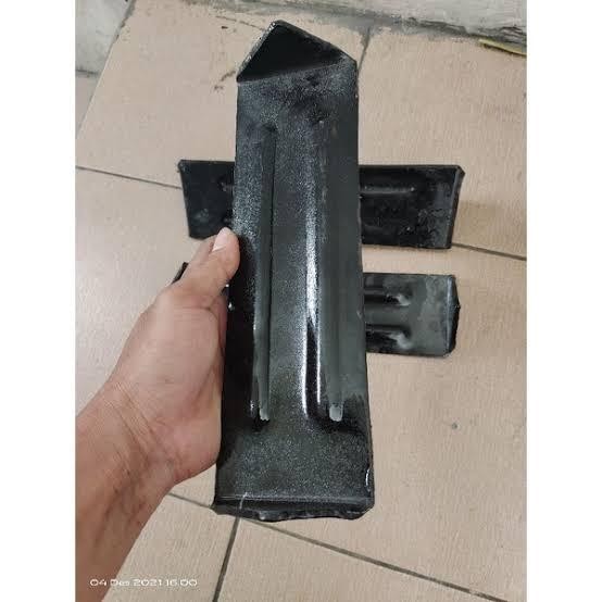 Pilihan- Daun Roda Besi Traktor Quick G600 / G1000