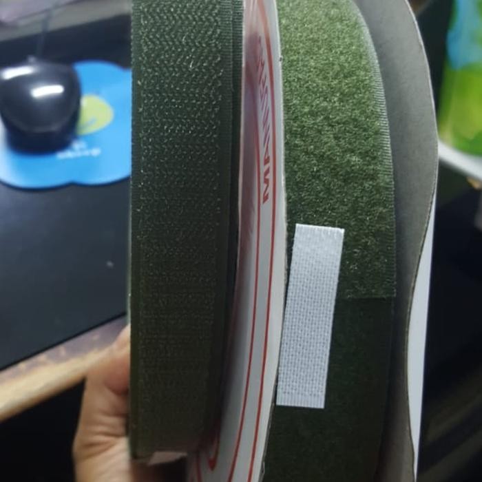 

Stok Baru perekat velcro 2.5cm hijau tua/hijau army 1 set (kasar dan halus)