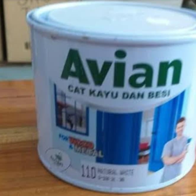 Cat besi dan kayu Avian 1/2 kg (banyak warna)