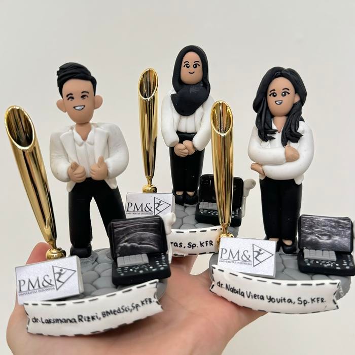 

Custom clay Pajangan meja (single) with pen holder