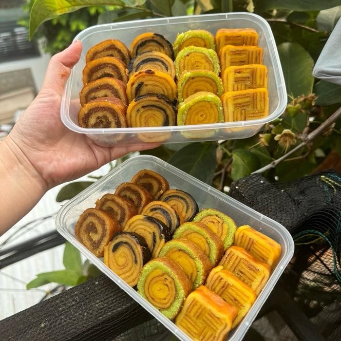 

New Paket aneka roll tester cup isi 16 potong 4 varian