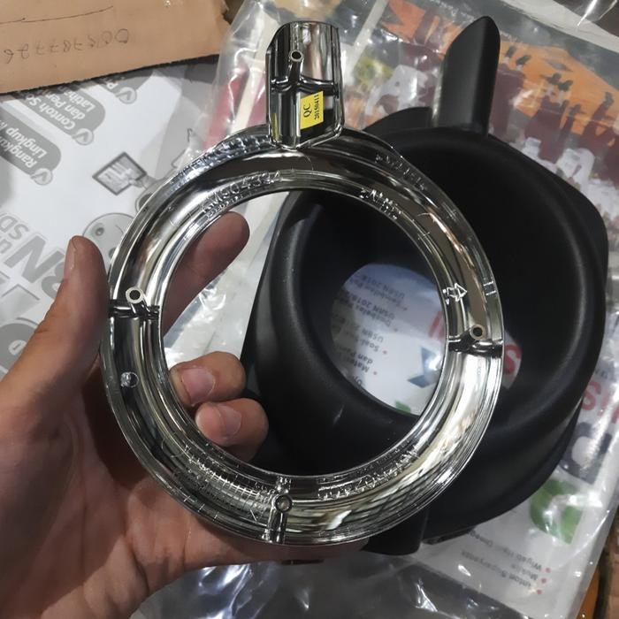 Cover Foglamp Pajero Sport Dakar 2014 2015