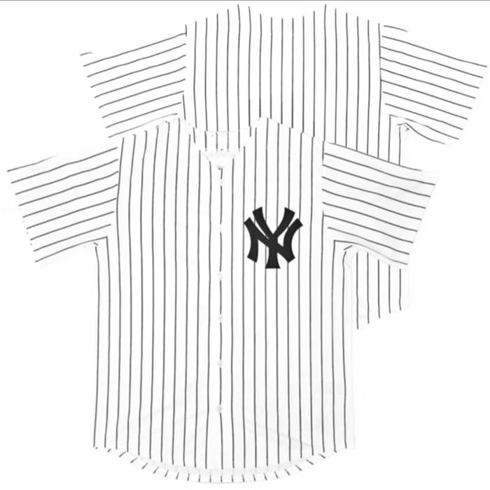 JERSEY BASEBALL NEW YORK YANKEES PUTIH GARIS