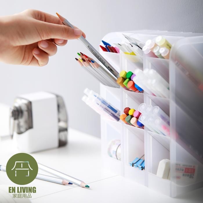 

NYBEBY26 EN LIVING DESK LABO / PEN HOLDER / TEMPAT ALAT TULIS / TEMPAT PENSIL