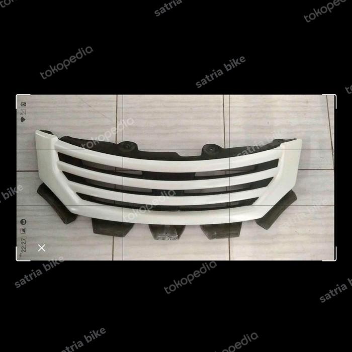 Grill Honda Freed 2012 Bekas