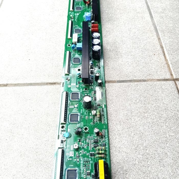 YSUS Y MAIN Y SUS PLASMA LG 50IN TIPE 50PB560 TV PLASMA LG 50PB560