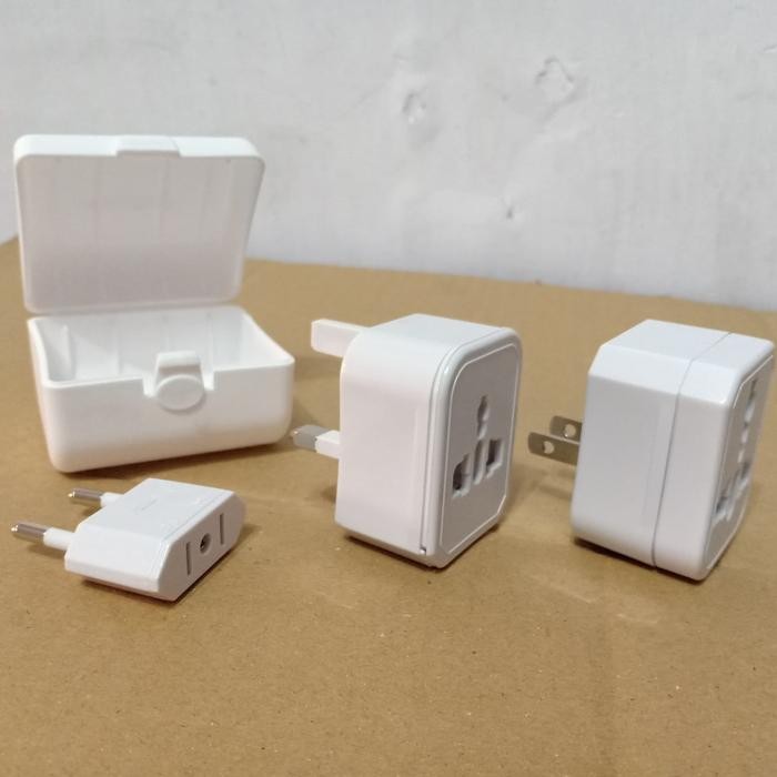 UNIVERSAL TRAVEL ADAPTER COLOKAN KAKI 3 DAN 2
