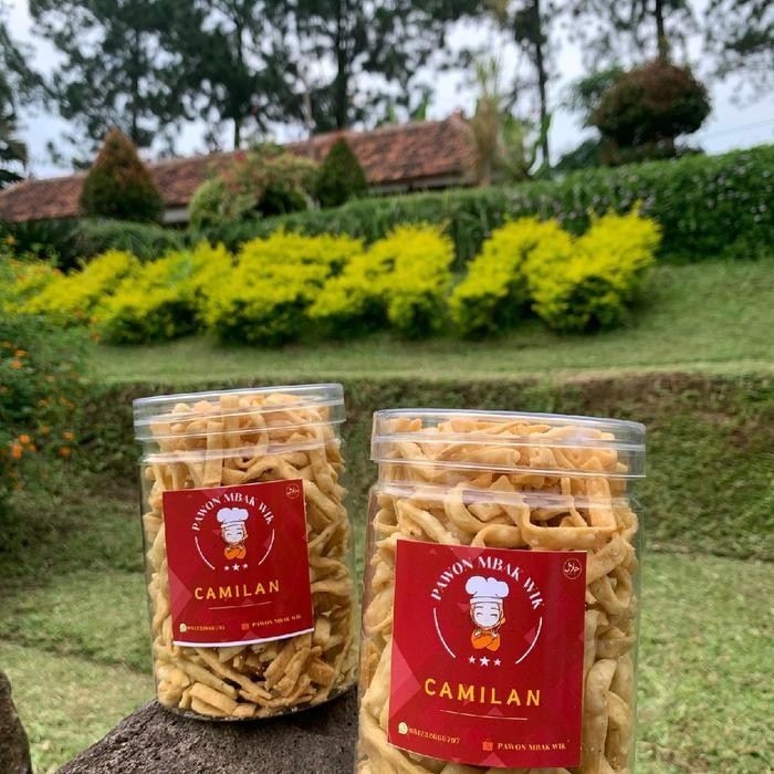 

New kue bawang gurih renyah 59k dapat 3 toples