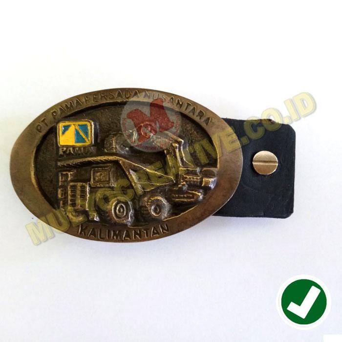 

Mur Baut Kalender 10mm - Baut Jilid Katalog - Baut Sabuk Kulit PREMIUM