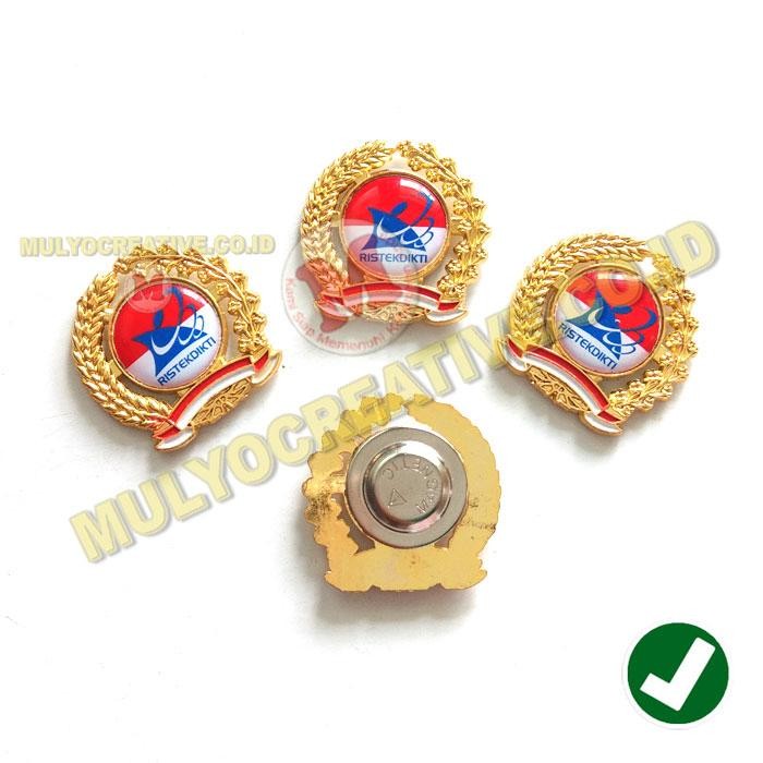 

Pin Logo Ristekdikti Murah - Lencana Magnet Logo Ristekdikti Murah PREMIUM