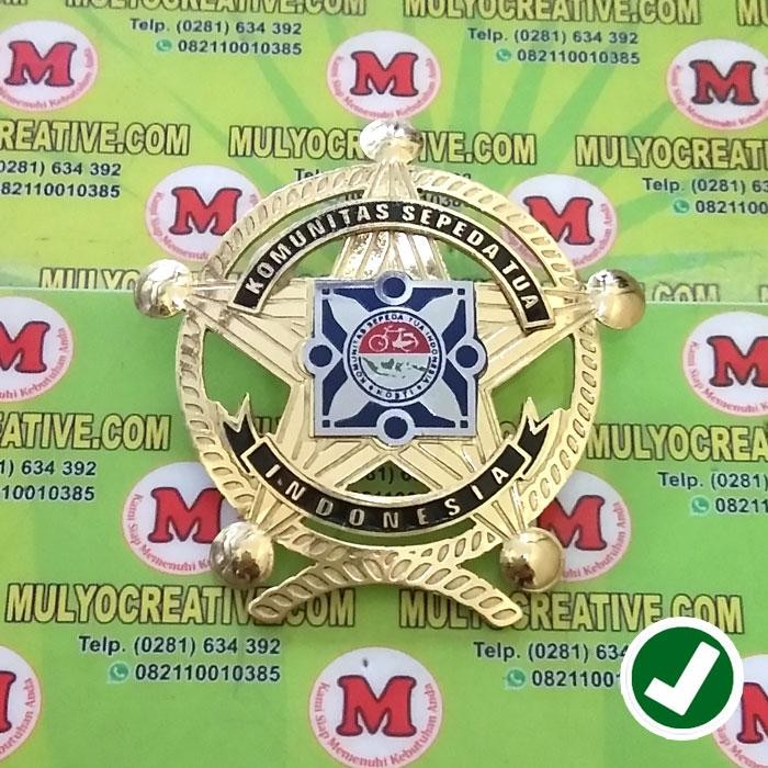 

Pin Bintang Komunitas Sepeda Tua Indonesia KOSTI Ukr. 6.5 Cm PREMIUM