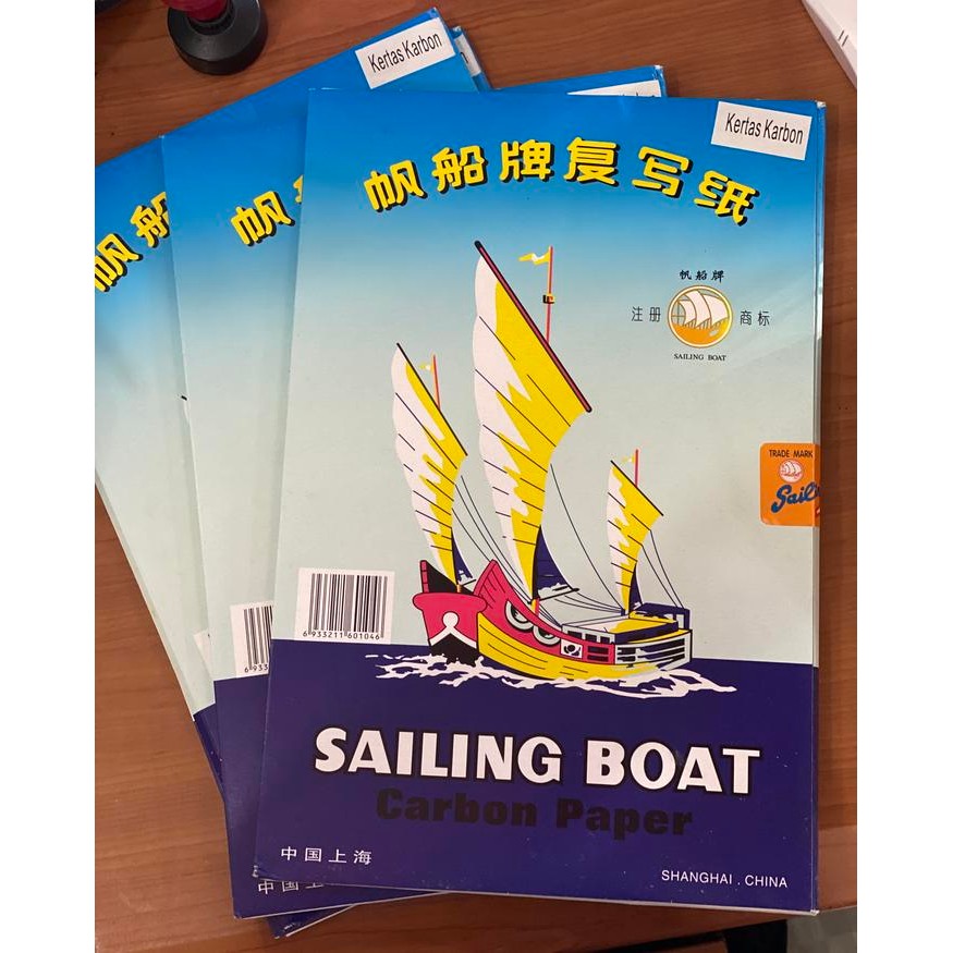 

Kertas Karbon Hitam / Biru Merk Sailing Boat Folio