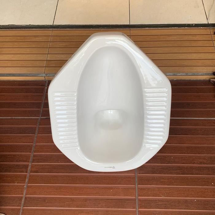 CLOSET KLOSET JONGKOK CORONG FWC PUTIH UNTUK LANTAI ATAS