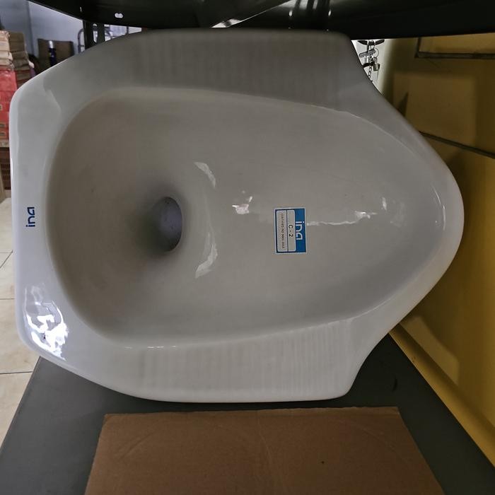 KLOSET JONGKOK INA WARNA PUTIH