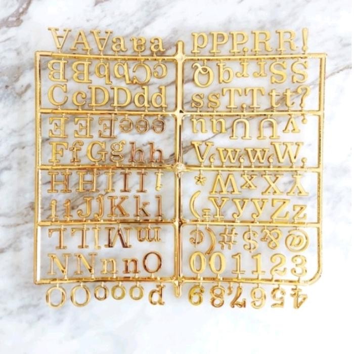 

HUruf untuk letter board