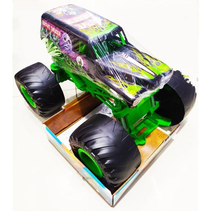 HOT WHEELS MONSTER JAM MONSTER SIZE GRAVE DIGGER