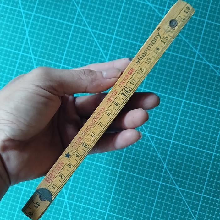 

penggaris kayu lipat jadul germany lawas