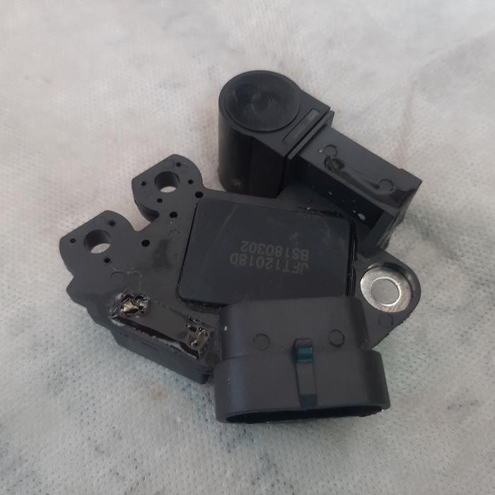 IC regulator alternator / Ic dinamo ampere chevrolet aveo type valeo