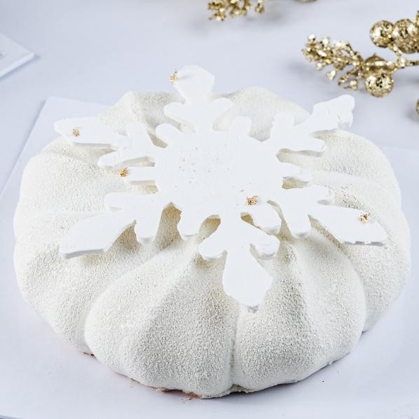 

Kue Hadiah Natal Pure Delight Christmas Entremet Snow Mousse Cake 2024