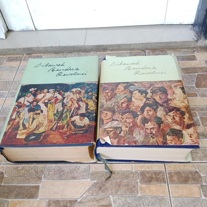 Dibawah Bendera Revolusi 1959 Terbatas