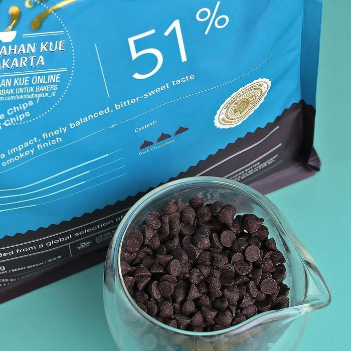 

FyZ Embassy Chocolate - TORRES 51% 2,5kg Tulip Chocochip Cokelat Couverture Indonesian Chocolate