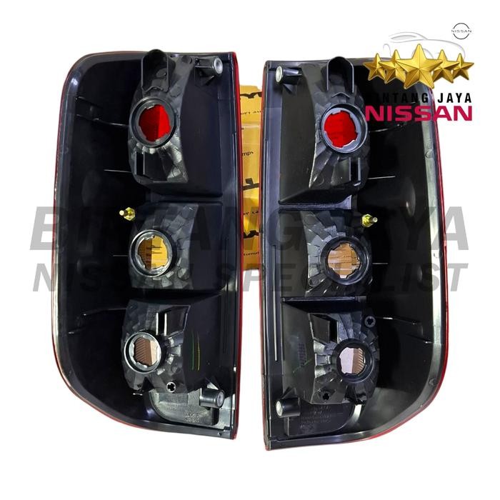 Limited Lampu Stop Nissan Navara Frontier D40 Stoplamp Belakang Tyc