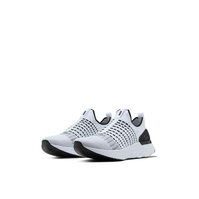 Nike Men's Epic React Phantom Flyknit 2 Sneakers Pria