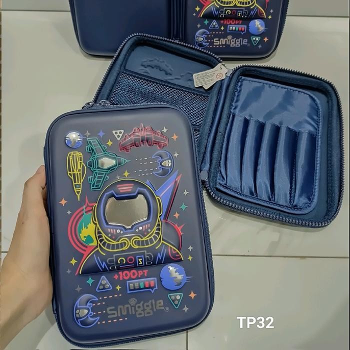 

Tempat Pensil Anak Laki-Laki / Pensilcase