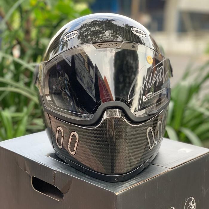 BestSeller HELM QWART PHOENIX CARBON GLOSS