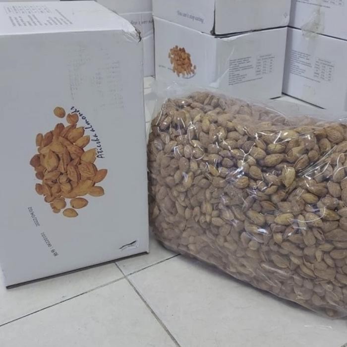 

Grosir kacang almond panggang 10kg